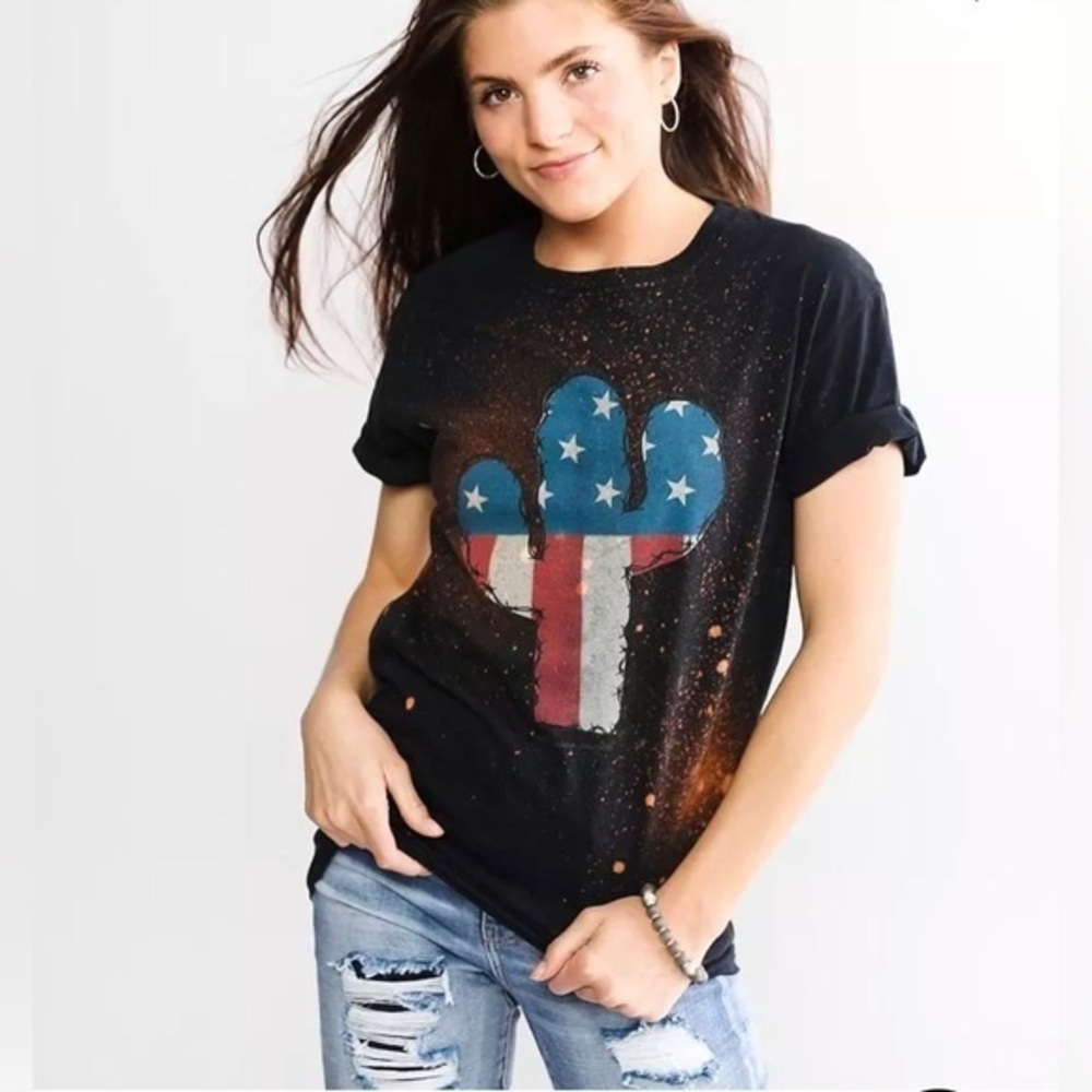 💫Bohemian Cowgirl Bleached Black American Cactus T-shirt